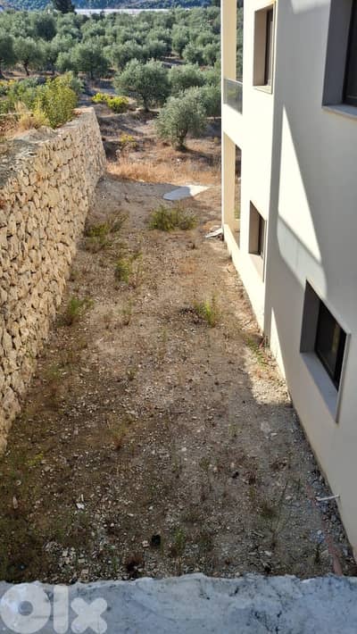 Apartment for sale in Bziza - شقة للبيع في بزـيـزا