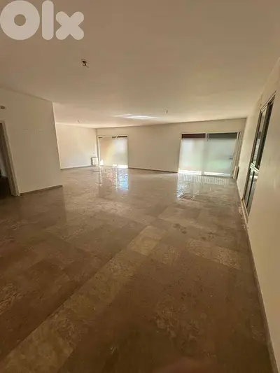 SPACIOUS APARTMENT IN TALLET EL KHAYAT PRIME (300SQ) 4 BEDS (BT-1272)