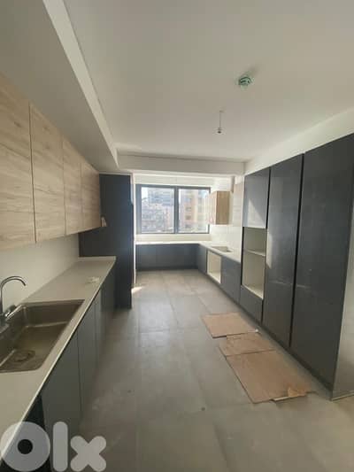 Luxurious Apartment for Sale in Ain Al Mraiseh