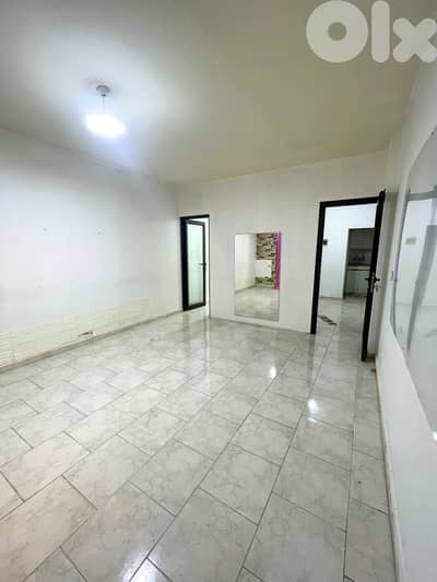 37 SQM Good Location Office in Bsalim, Metn