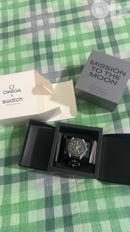 omega X swatch mission to the moon 1