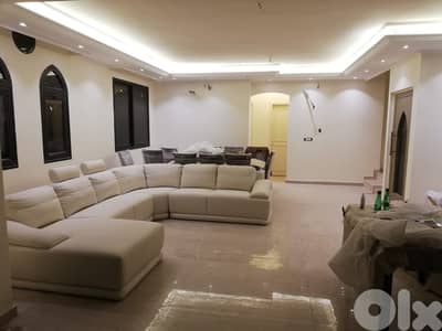 Villa for Rent Amchit فيلا للإيجار في عمشيت