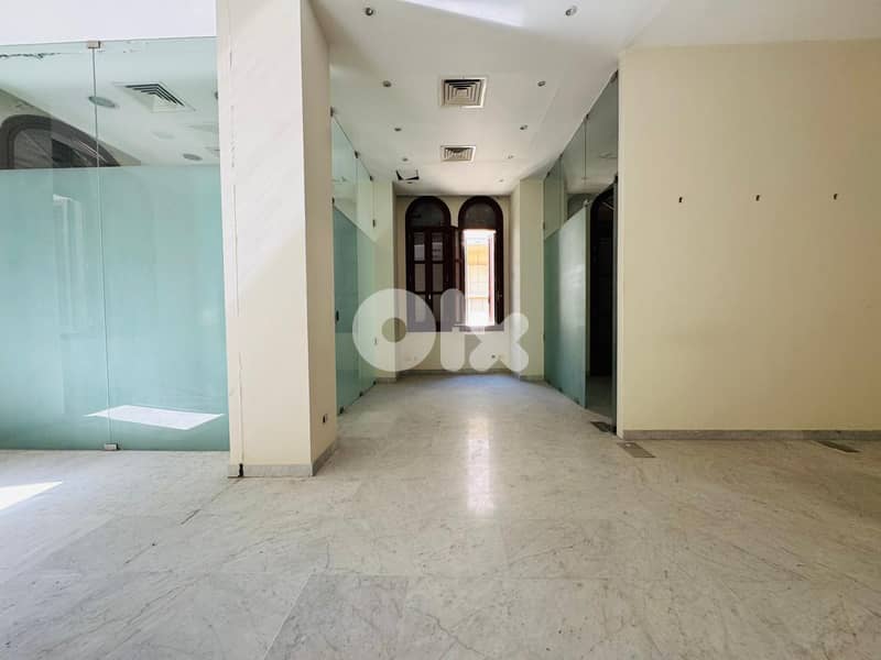 JH25-4469 Office 150m2 for rent in Downtown Beirut, $ 1,875 cash 0