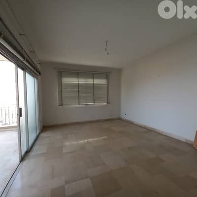 Spacious apartment in Jal el Dib for rentشقة واسعة للإيجار في جل الديب