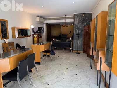 Eqquiped Jewellery Shop in Zalka for rent محل مجوهرات مجهز للإيجار في
