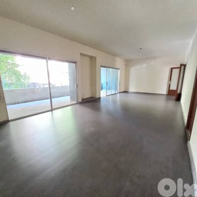 Spacious apartment in Zalka calm area for rentشقة واسعة للإيجار في الز