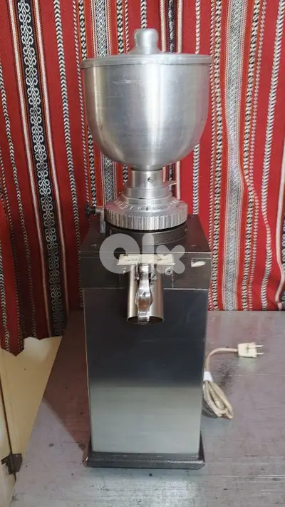 مطحنة بن صناعية