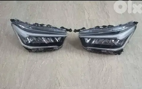 toyota raize Full LED headlight