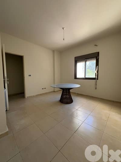 127 Sqm Apartment in Ajaltoun