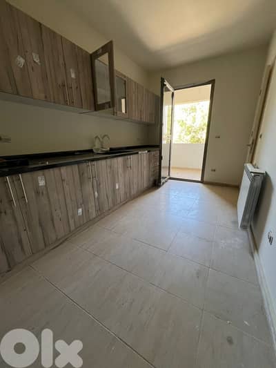 127 Sqm Apartment in Ajaltoun