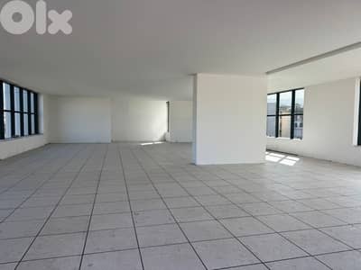 GMC328RAJ - Office for rent in Sin El Fil - مكتب للإيجار في سن الفيل