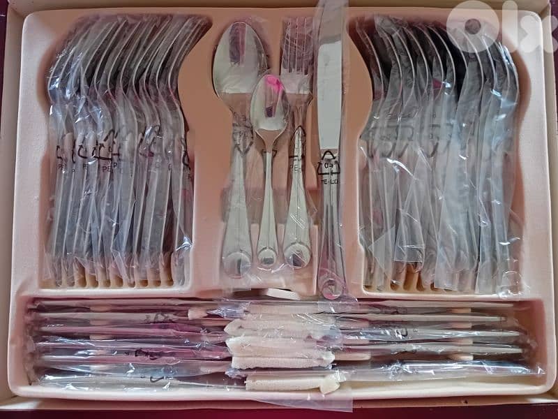 Tableware set 0