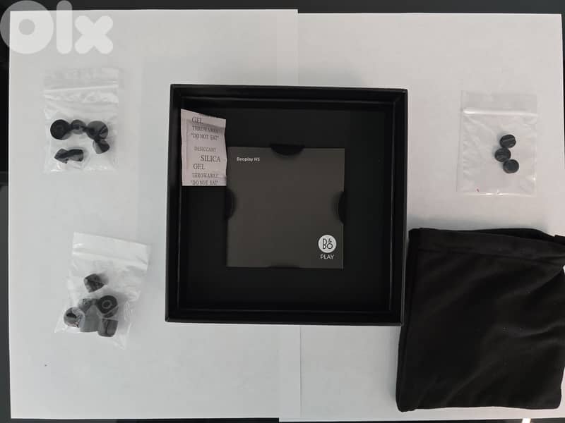 Bang & Olufsen Bluetooth Earphones 3