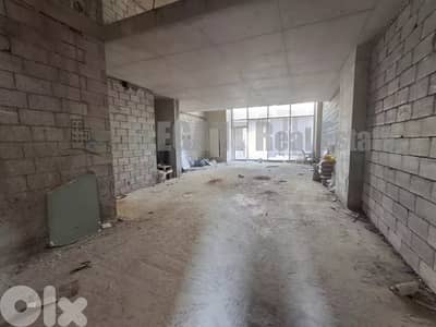 Spacious Showroom | Prime Location | for Rent | Ramleh el Bayda
