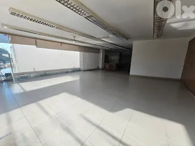 Prime Location Showroom For Rent In Elyssar صالة عرض للاجار في اليسار