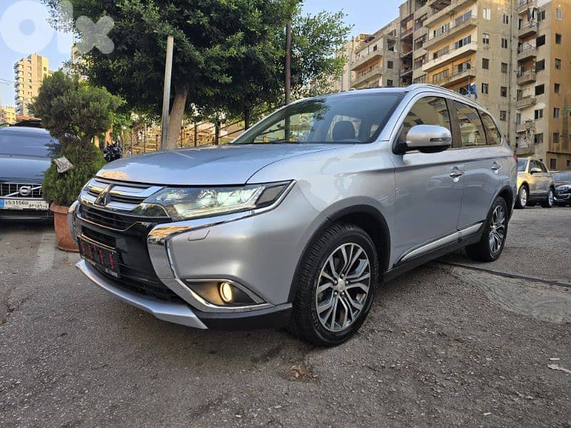 Mitsubishi Outlander GLS 4WD 2016 7 Seater 0