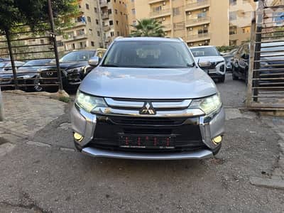 Mitsubishi Outlander GLS 4WD 2016 7 Seater