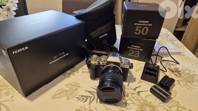 Fujifilm X-T4 + 3 lenses 0