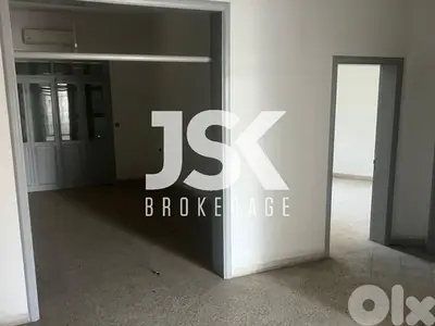 L19537 - 230 SQM Office For Rent in Badaro