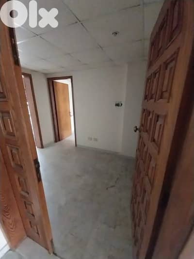 Spacious Renovated Apartment fo rent in Jdeideh| للاجار شقة في الجديدة