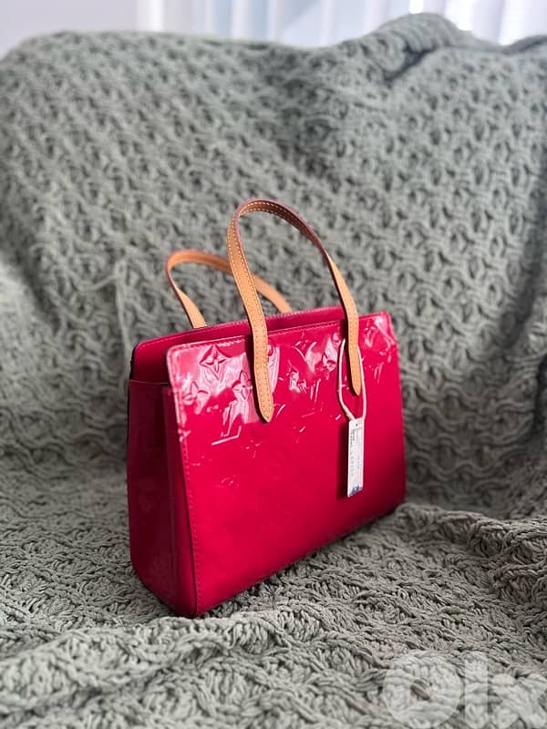 Louis Vuitton Purse 1