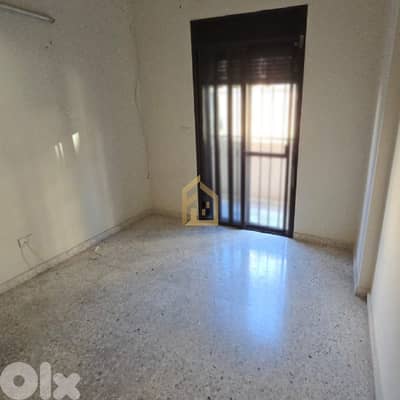 Apartment for sale in Awkar GH131 شقة للبيع في عوكر