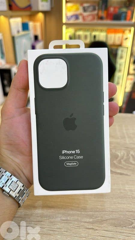 Silicone case magsafe iphone 15 cypress 0