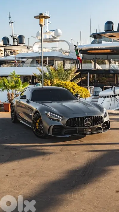 Mercedes AMG GTR 2018 , TGF source & services. ONLY 10.000Km