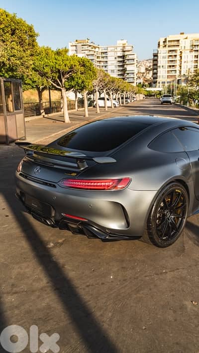 Mercedes AMG GTR 2018 , TGF source & services. ONLY 10.000Km