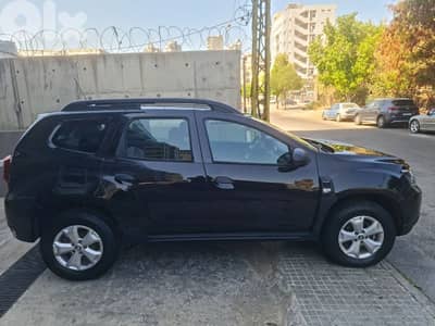 RENAULT DUSTER 4WD 2. O L MODEL 2018 BLACK IN BLACK COMPANY SOURCE