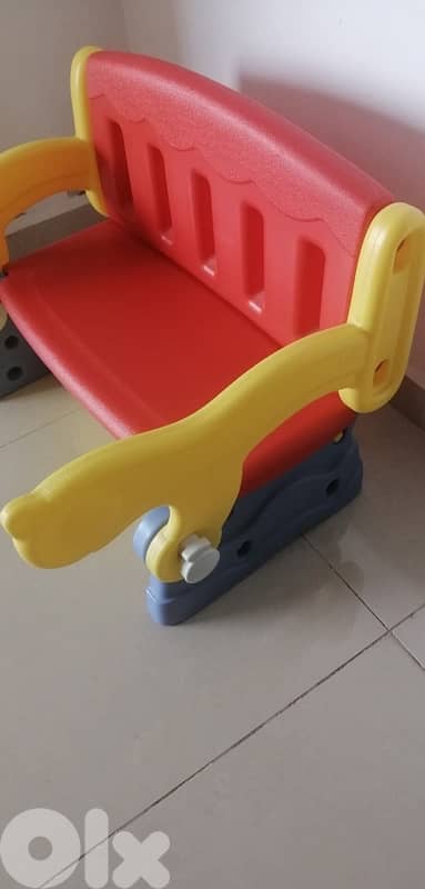 kids Table & Armchair 3