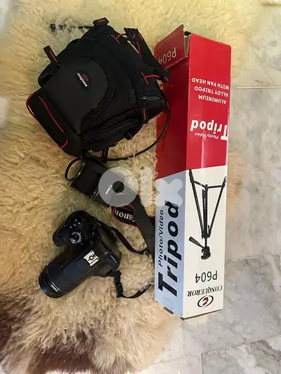 Canon EOS 1300D (Rebel T6) – Like New