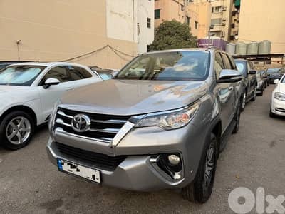 Toyota Fortuner 2016
