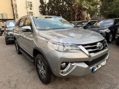Toyota Fortuner 2016