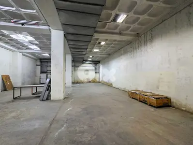 Prime location Industrial Warehouse in Dekwaneh, Maten.