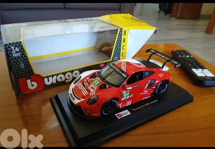 bburago porsche 911 rsr diecast
