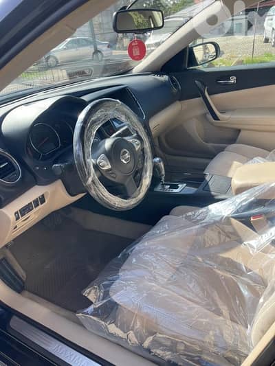 Nissan Maxima 2012