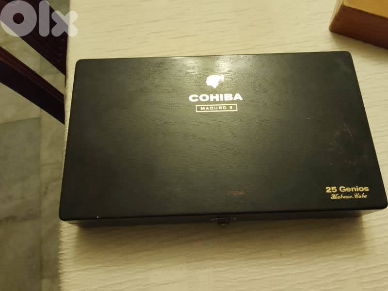 black cigar box 0