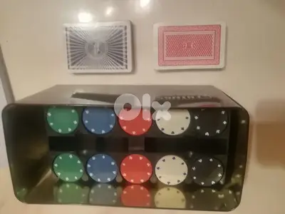 Things Texas hold em 200 Poker chips plus 2 used playing cards
