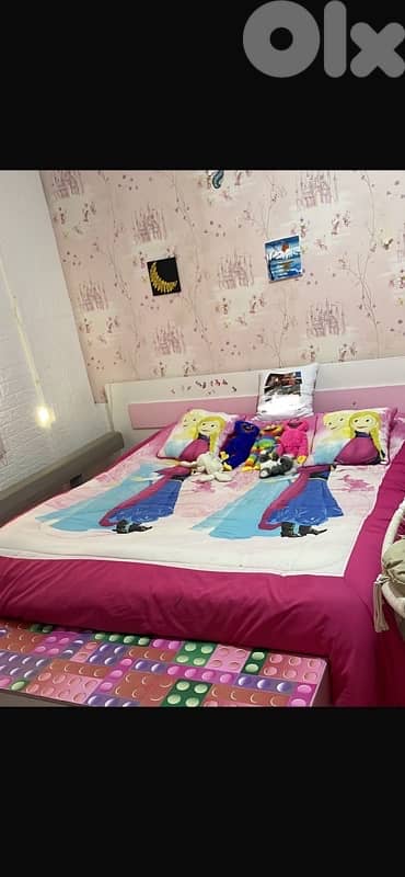 bed queen size 0