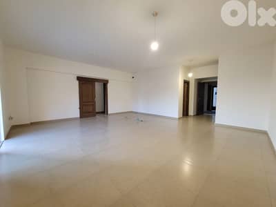 Apartment for sale in Nahr Ibrahim - شقة للبيع في نهر إبراهيم