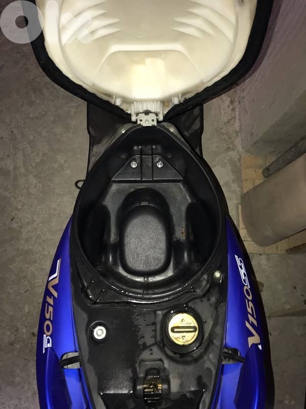 v150 2019 LIKE NEW 0