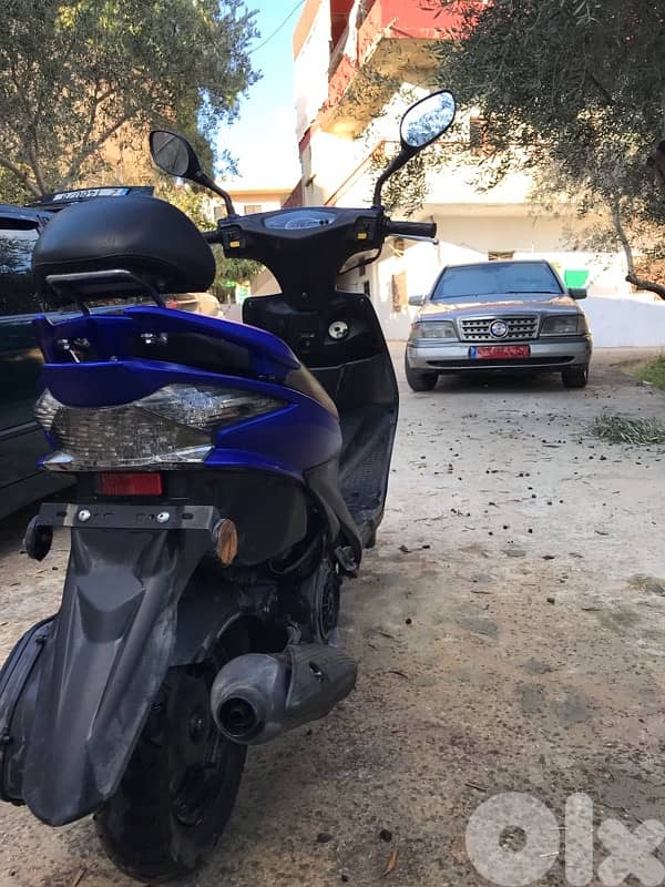 v150 2019 LIKE NEW 2