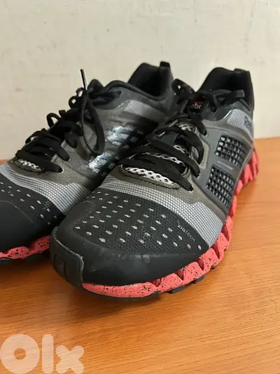 REEBOK never used at 30$ only