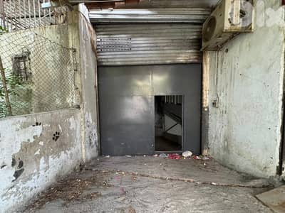 L19561 - Spacious Warehouse For Rent in Hazmieh