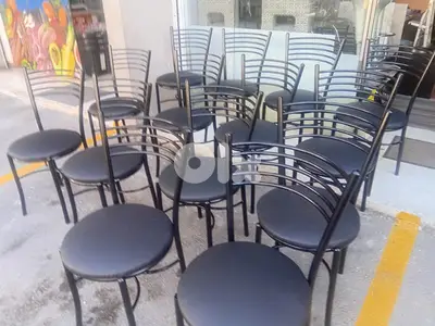 كراسي اوروبي شبه جديد سعر وحدي 25$