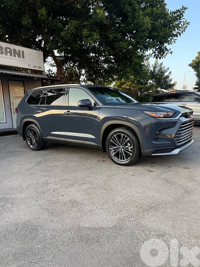 Toyota Highlander Hybrid 2025
