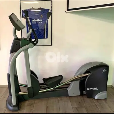 2x Elliptical SportsArt made in Germany like new lwe7de b 850 dolar