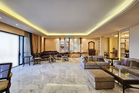 Apartment For Sale In Ras Beirut | شقة للبيع في رأس بيروت