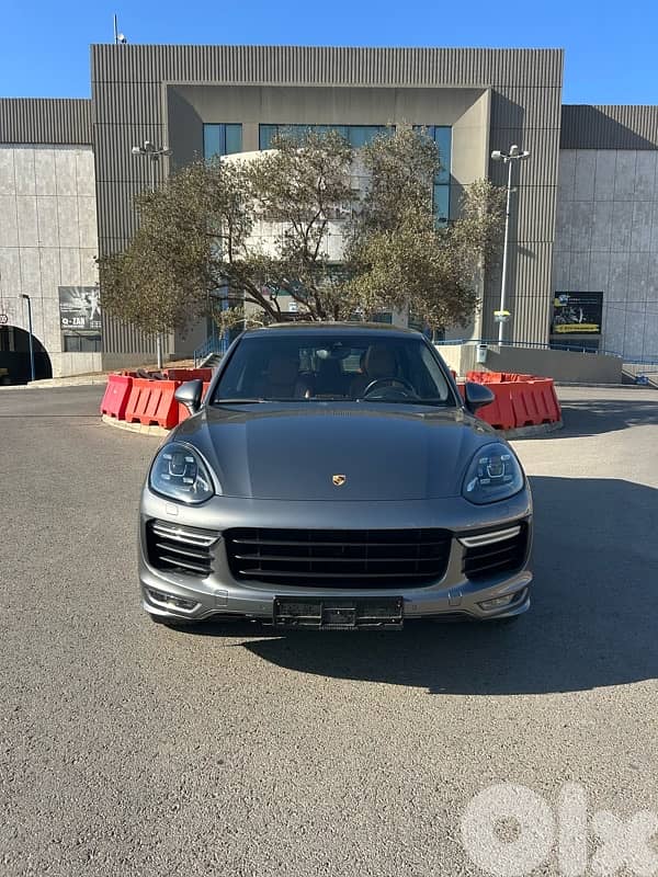 Porsche Cayenne GTS 2016 From Porsche Lebanon 90000 km only !!!! 0